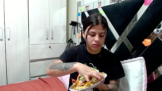 katery wok11 online show from May 25, 4:46 pm