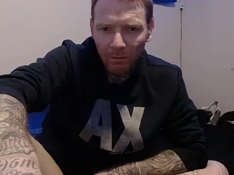 jtexas05 online show from November 1, 1:57 pm