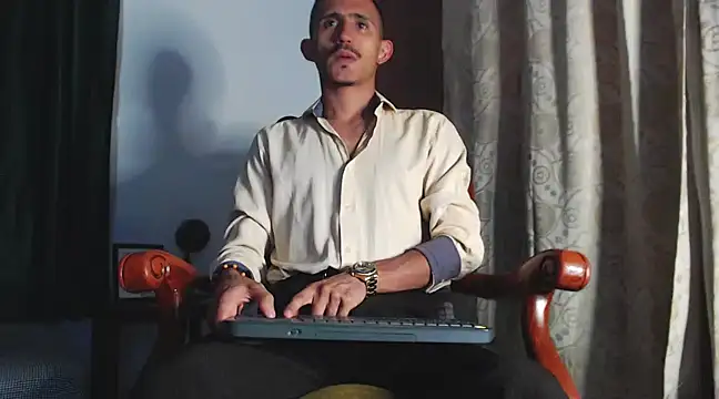 HomeAloneK online show from January 6, 7:56 pm
