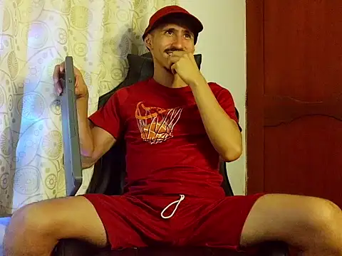 HomeAloneK online show from April 22, 7:26 pm