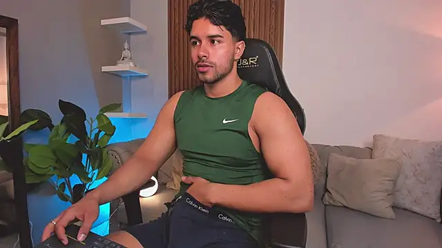 liam collins21 online show from March 12, 11:49 am