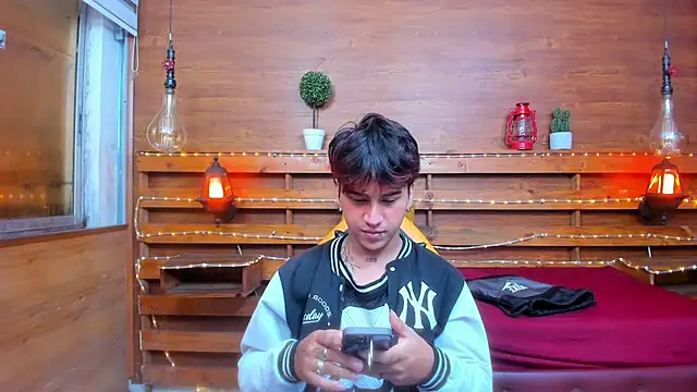 alex 477 online show from September 26, 11:36 am