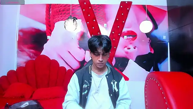 alex 477 online show from October 25, 11:40 am