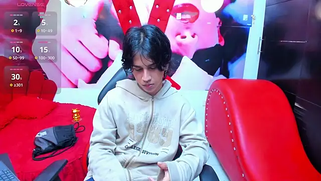 alex 477 online show from May 5, 11:40 am