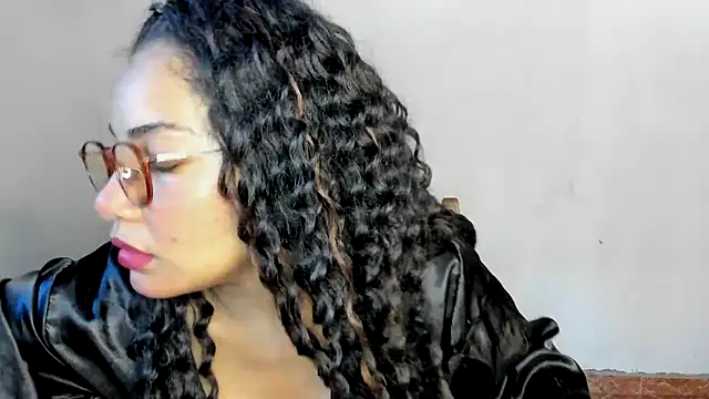 Snapshot of Jade_Dorthini chatting on January 8, 9:01 pm Jade Dorthini online show from January 8, 9:01 pm