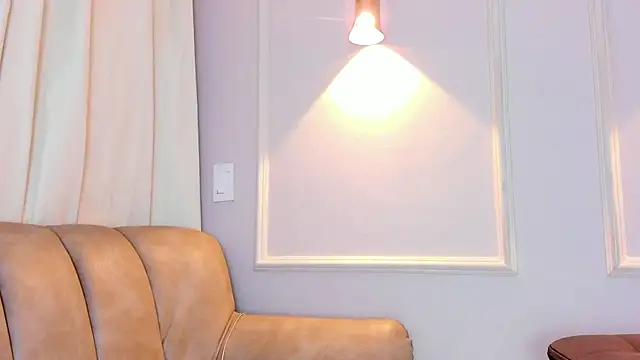 Lia walton online show from December 20, 12:56 pm