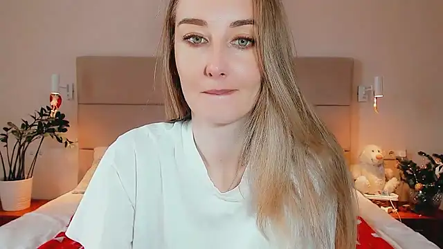 Snapshot of Maiami000 chatting on January 12, 11:59 am Maiami000 online show from January 12, 11:59 am