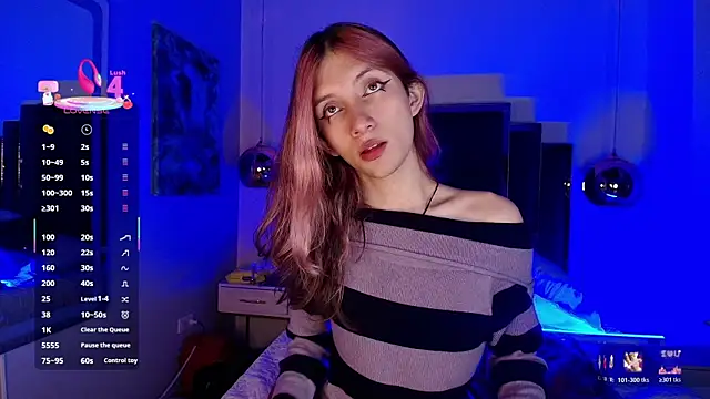 Feniix   online show from May 3, 4:40 am
