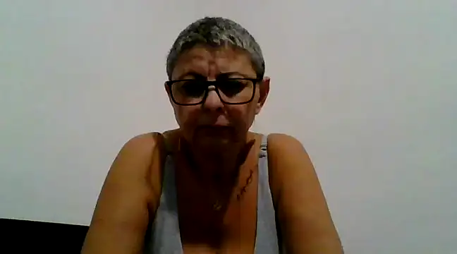 roseblak42 online show from February 4, 5:45 pm