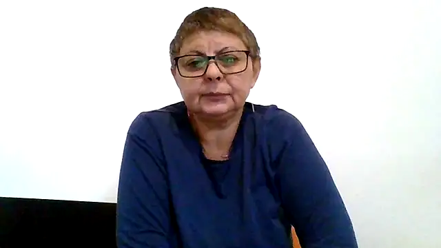 roseblak42 online show from October 9, 2:15 pm