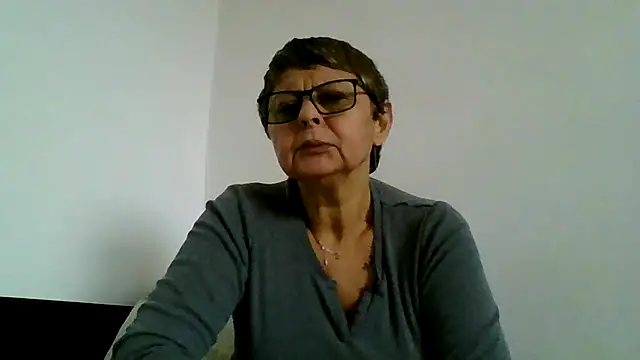 roseblak42 online show from November 10, 10:14 am