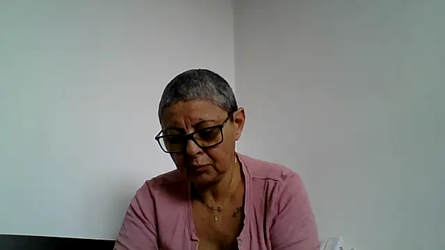 roseblak42 online show from November 27, 8:27 am