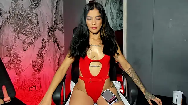 Trinna harperr online show from March 6, 6:05 pm