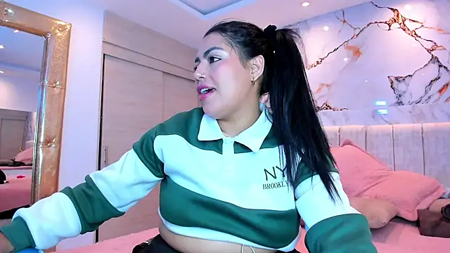 kiana cream online show from March 20, 2:38 am