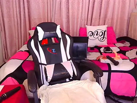 Pretty-shally online show from September 14, 10:31 pm