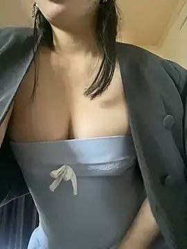 Snapshot of Ruby_bear chatting on December 21, 5:03 am Ruby bear online show from December 21, 5:03 am