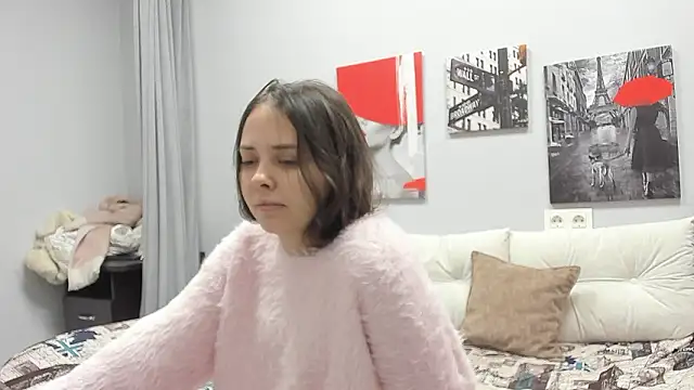 Snapshot of Tiny_JuJu chatting on February 16, 1:13 am Tiny JuJu online show from February 16, 1:13 am