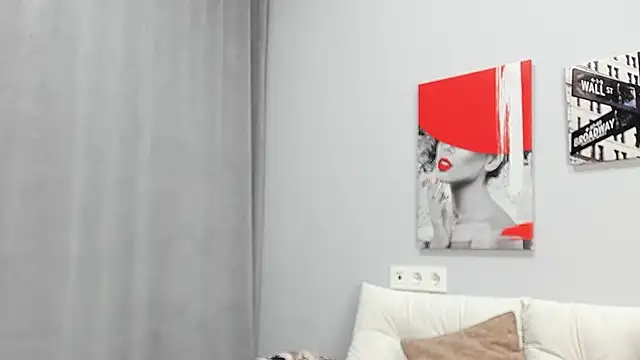 Snapshot of Tiny_JuJu chatting on March 11, 1:11 am Tiny JuJu online show from March 11, 1:11 am