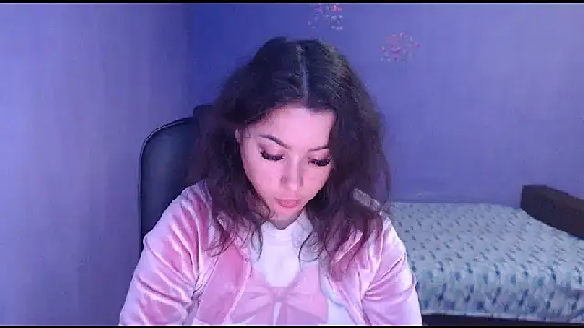 LovelyJulliette online show from January 30, 2:04 pm