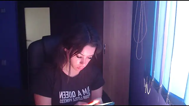 LovelyJulliette online show from February 2, 10:13 am