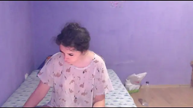 LovelyJulliette online show from February 15, 11:39 am