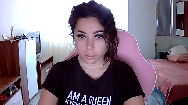 LovelyJulliette online show from September 27, 10:20 am