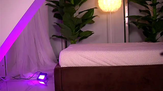 KaylaBray online show from October 25, 3:25 am