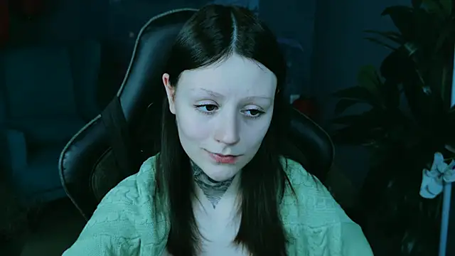 VeliraBraitberg online show from December 13, 11:13 am