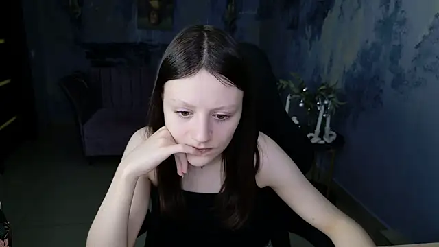 VeliraBraitberg online show from December 28, 11:19 am