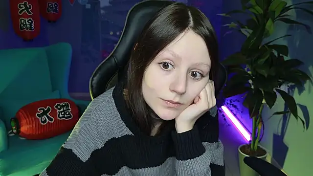 VeliraBraitberg online show from December 29, 8:11 am