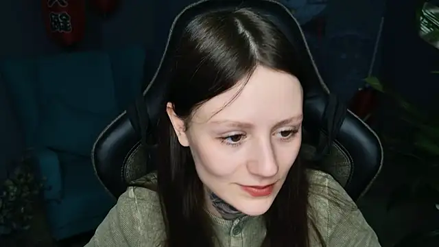 VeliraBraitberg online show from March 5, 11:17 am