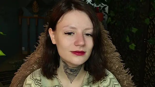 Snapshot of VeliraBraitberg chatting on July 5, 5:47 am VeliraBraitberg online show from July 5, 5:47 am