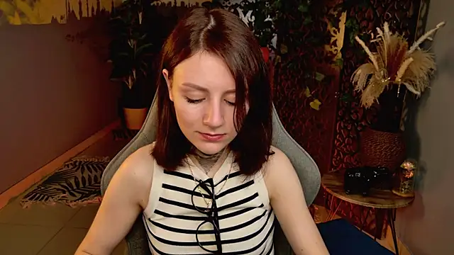Snapshot of VeliraBraitberg chatting on July 28, 12:48 pm VeliraBraitberg online show from July 28, 12:48 pm