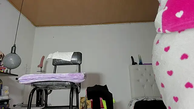 shannon kane  online show from December 24, 1:17 pm