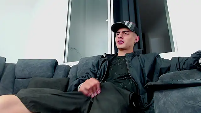 Snapshot of Stiven_CL chatting on October 5, 10:40 pm Stiven CL online show from October 5, 10:40 pm