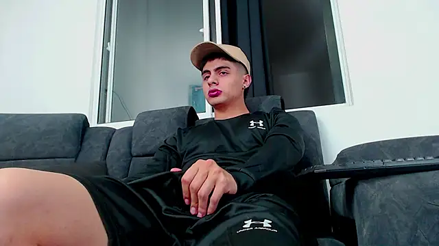 Snapshot of Stiven_CL chatting on October 21, 10:21 pm Stiven CL online show from October 21, 10:21 pm