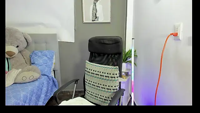 Snapshot of Jessica_79 chatting on March 3, 12:00 pm Jessica 79 online show from March 3, 12:00 pm