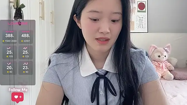 Snapshot of rose-u chatting on May 18, 12:29 am rose-u online show from May 18, 12:29 am