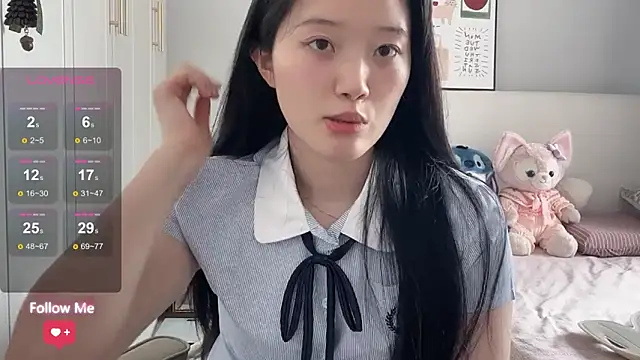 Snapshot of rose-u chatting on May 18, 4:51 am rose-u online show from May 18, 4:51 am