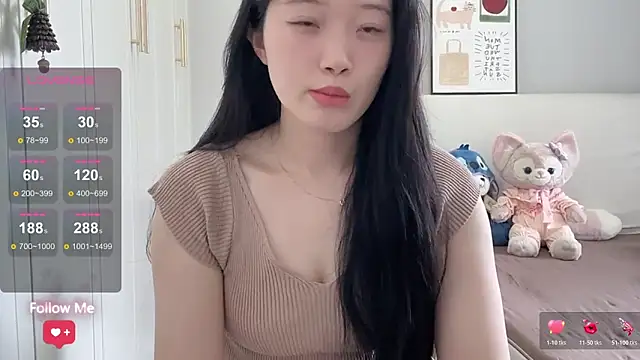 Snapshot of rose-u chatting on May 21, 1:23 am rose-u online show from May 21, 1:23 am
