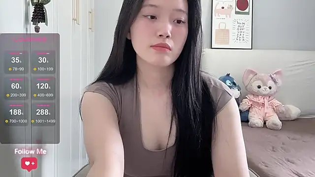 Snapshot of rose-u chatting on May 27, 1:57 am rose-u online show from May 27, 1:57 am