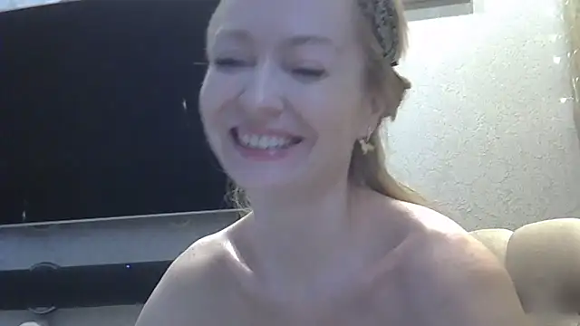 ZarinaSwift online show from February 21, 6:36 am