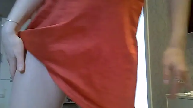 ZarinaSwift online show from May 16, 6:21 am