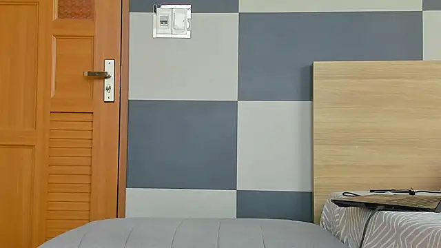 Kiera Thomas online show from January 12, 5:12 am