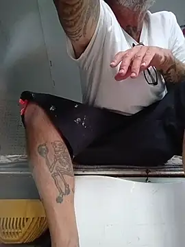 Hotbodyscottie online show from November 15, 10:26 pm