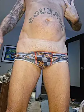 Snapshot of Hotbodyscottie chatting on June 25, 10:09 am Hotbodyscottie online show from June 25, 10:09 am