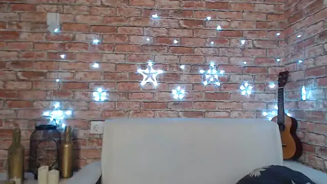 Amelia Kiss  online show from December 24, 3:49 am