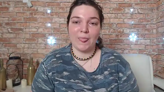Amelia Kiss  online show from March 22, 12:49 am