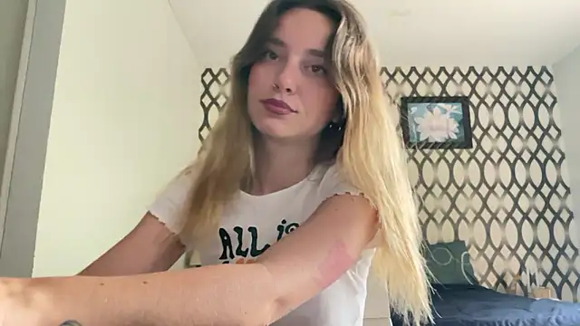 SirenaBelle online show from January 23, 10:43 am