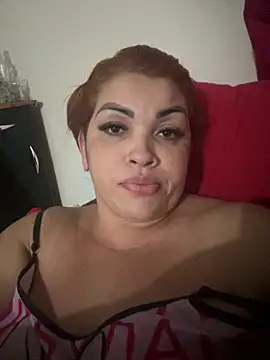 Snapshot of Bruninhaa34 chatting on April 20, 10:00 pm Bruninhaa34 online show from April 20, 10:00 pm